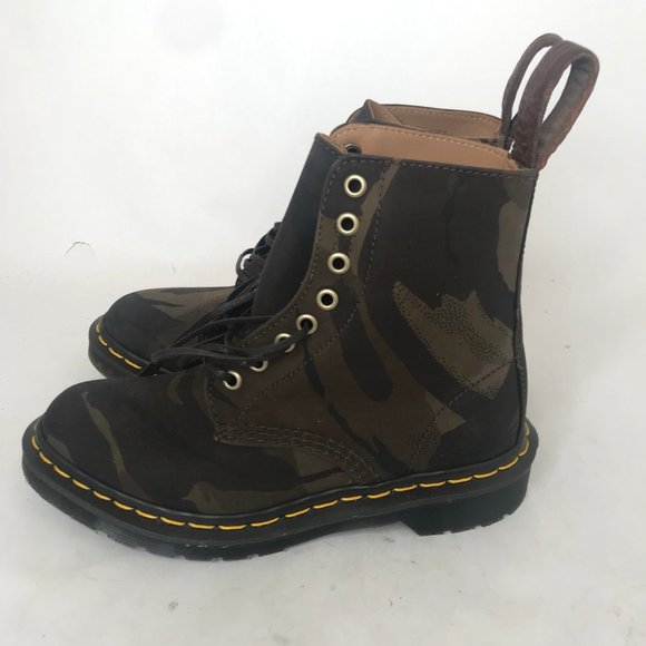 Dr. Martens Shoes - NEW Camo Dr. Marten combat boots womens Us 5 22826